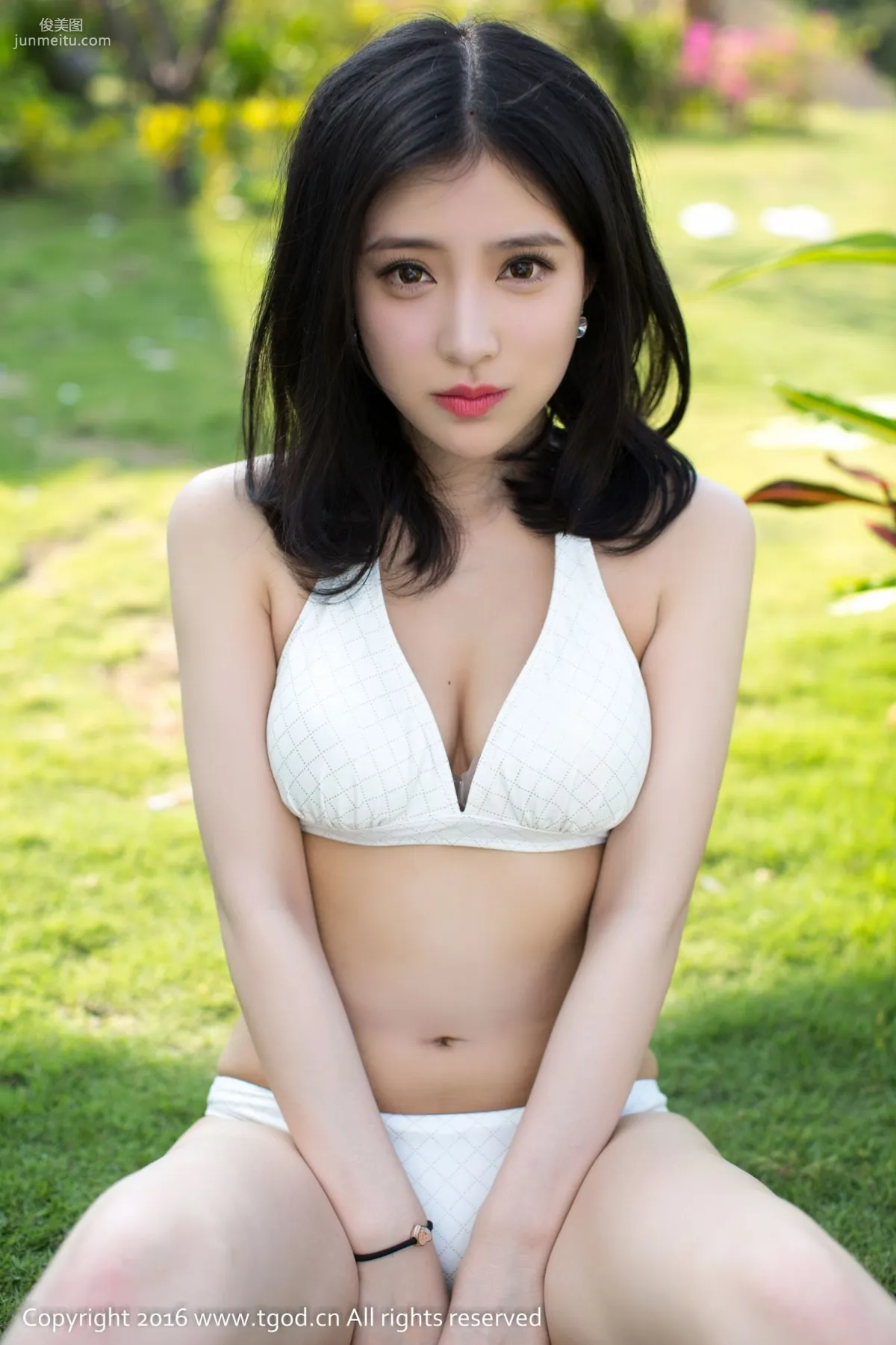 施憶佳Kitty醬《秀色可餐美若霜》 [推女神TGOD] 寫真集 29