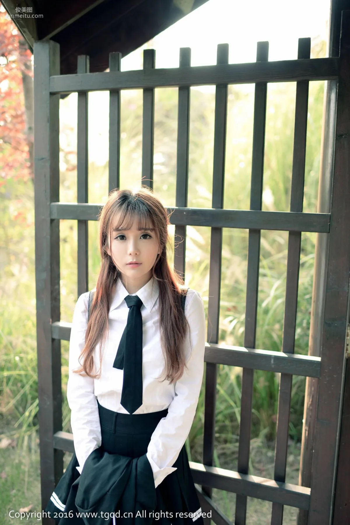 小九Vin《校服蘿莉教主》 [推女神TGOD] 寫真集 32
