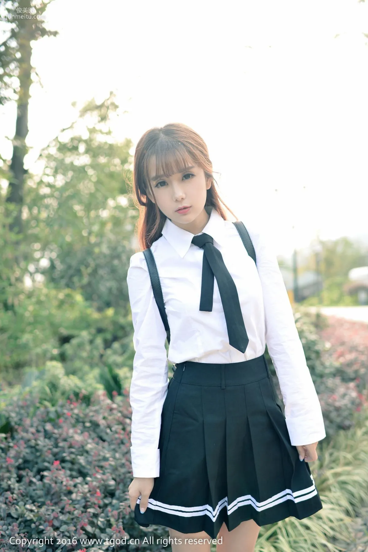 小九Vin《校服蘿莉教主》 [推女神TGOD] 寫真集 19