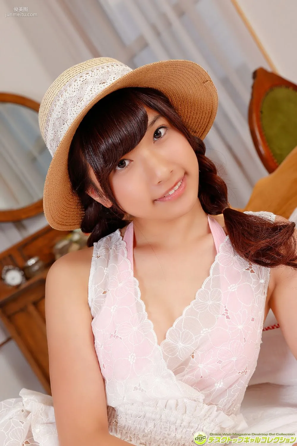 森川彩香《アイドル時代とは違うセクシーな魅力満載!》寫真集 [DGC] NO.1276 70