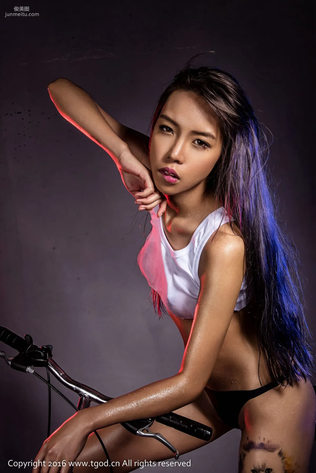 喵喵哒《紅包誘惑 單車女孩》 [推女神TGOD] 寫真集 10