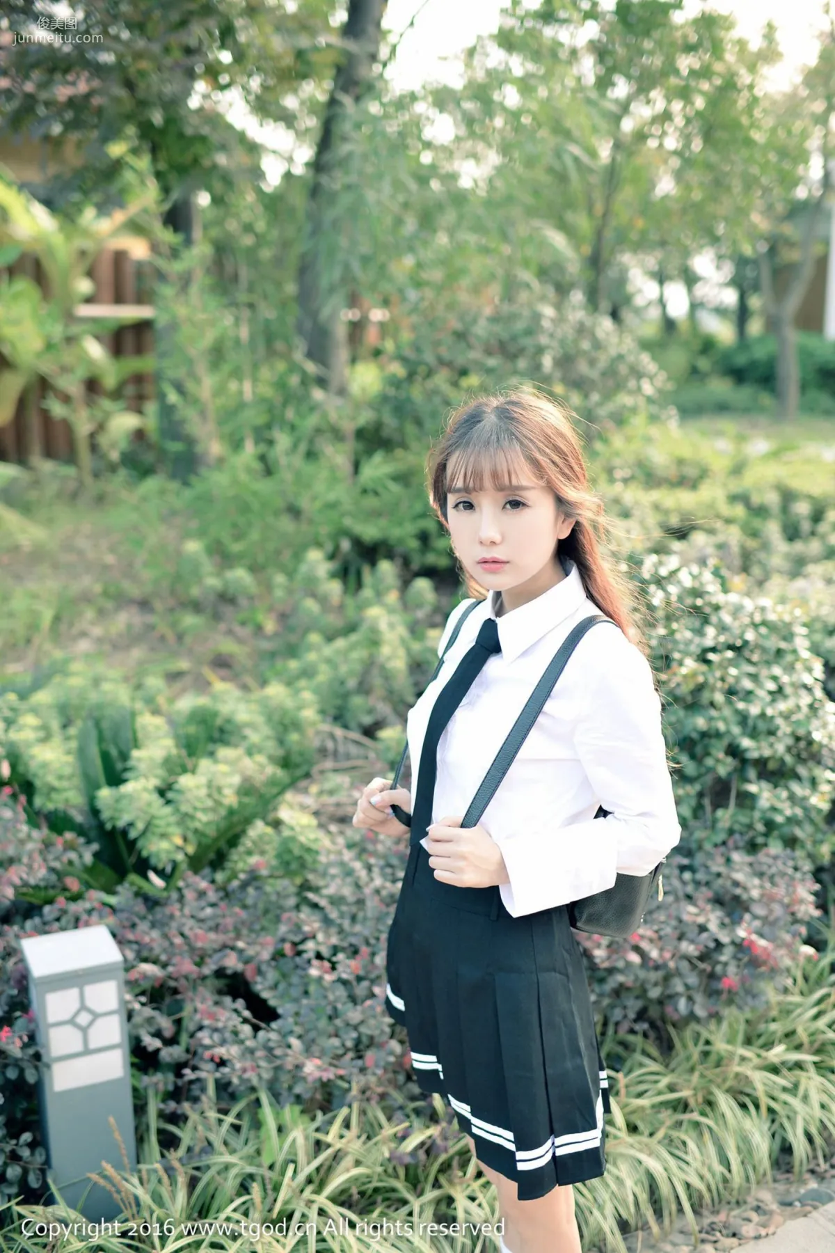 小九Vin《校服蘿莉教主》 [推女神TGOD] 寫真集 17