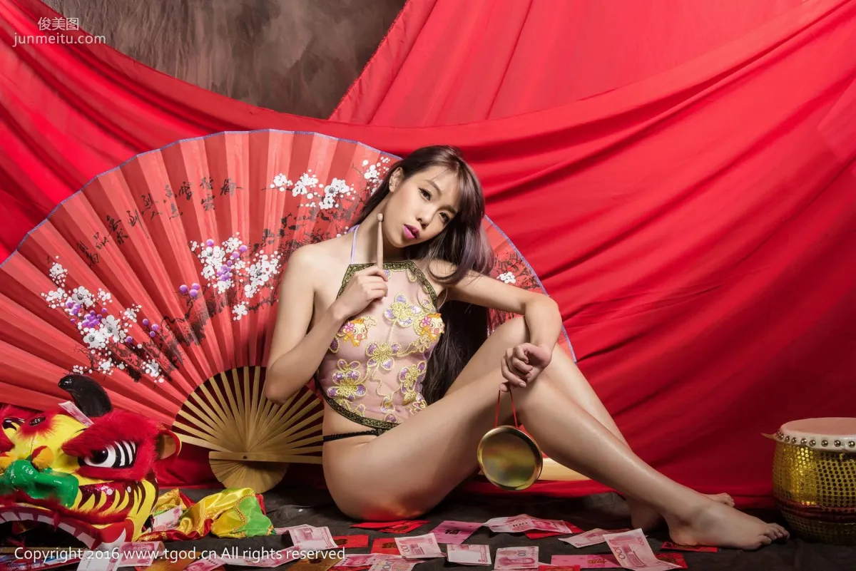 喵喵哒《紅包誘惑 單車女孩》 [推女神TGOD] 寫真集 29