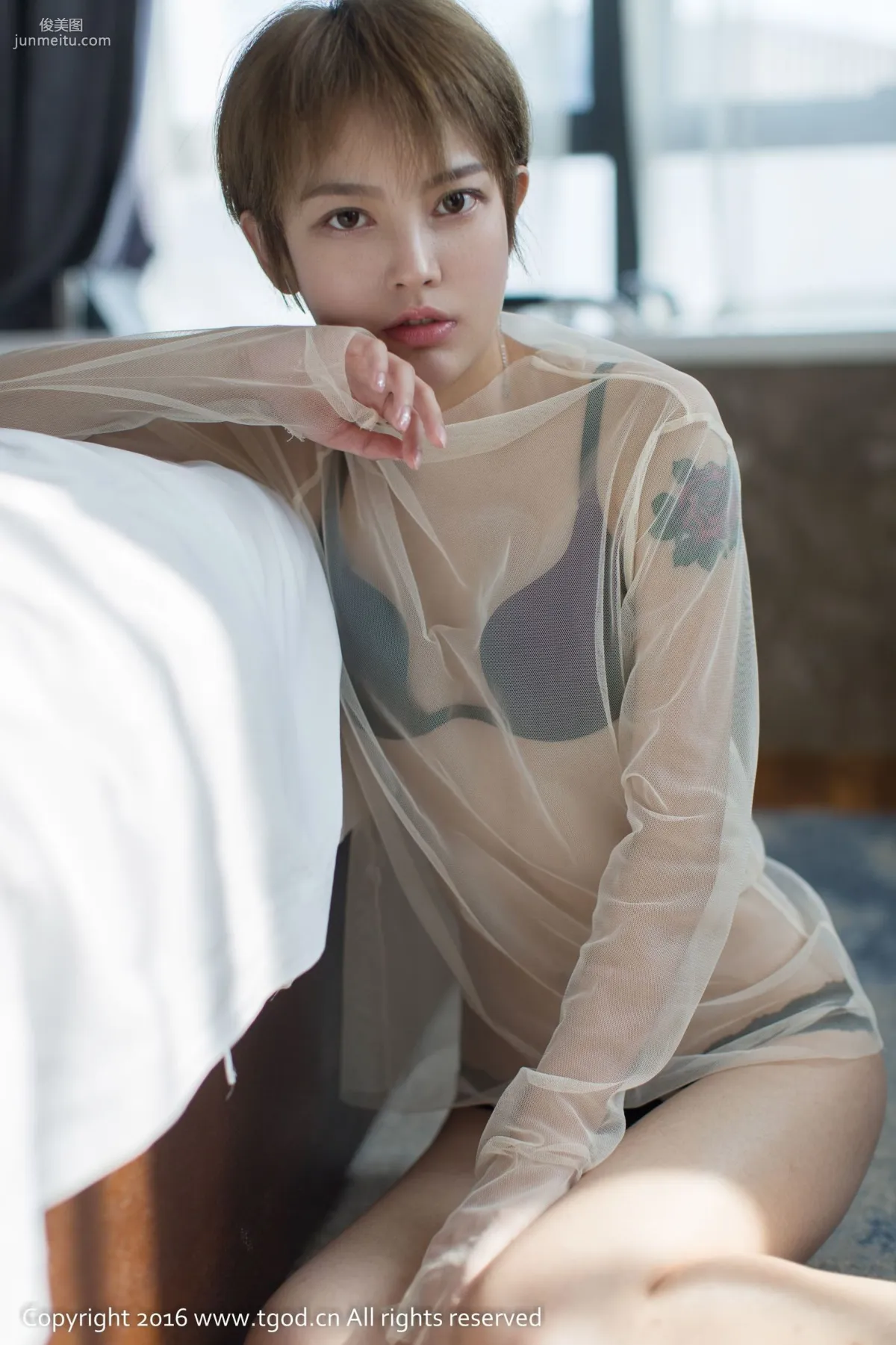 lynne黎茉《透視裝短發妹子》 [推女神/尤蜜荟] 寫真集 24