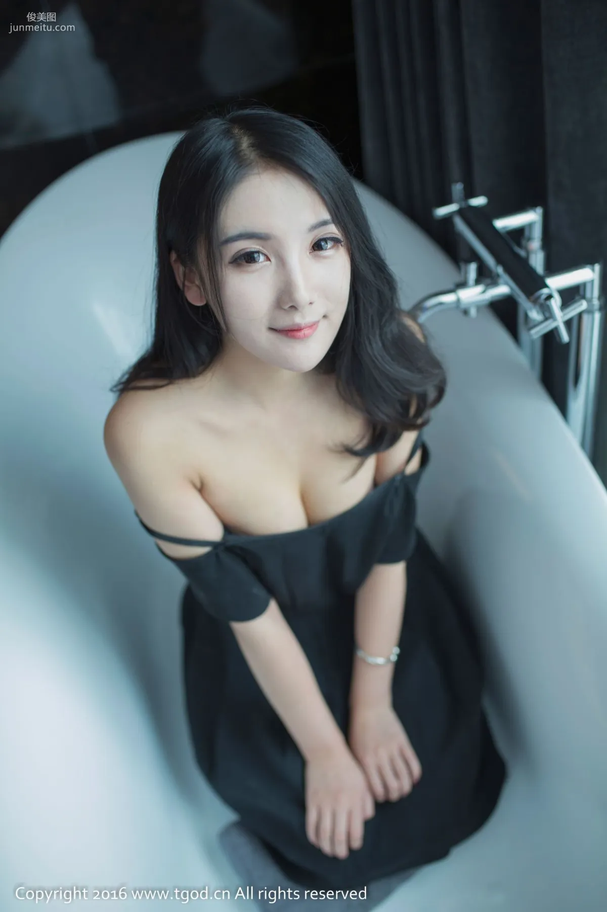 莓ya《難以抗拒的魅惑女神》 [推女神TGOD] 寫真集 5