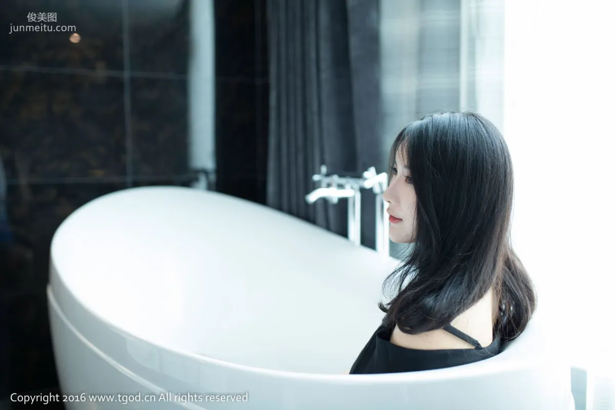 莓ya《難以抗拒的魅惑女神》 [推女神TGOD] 寫真集 2