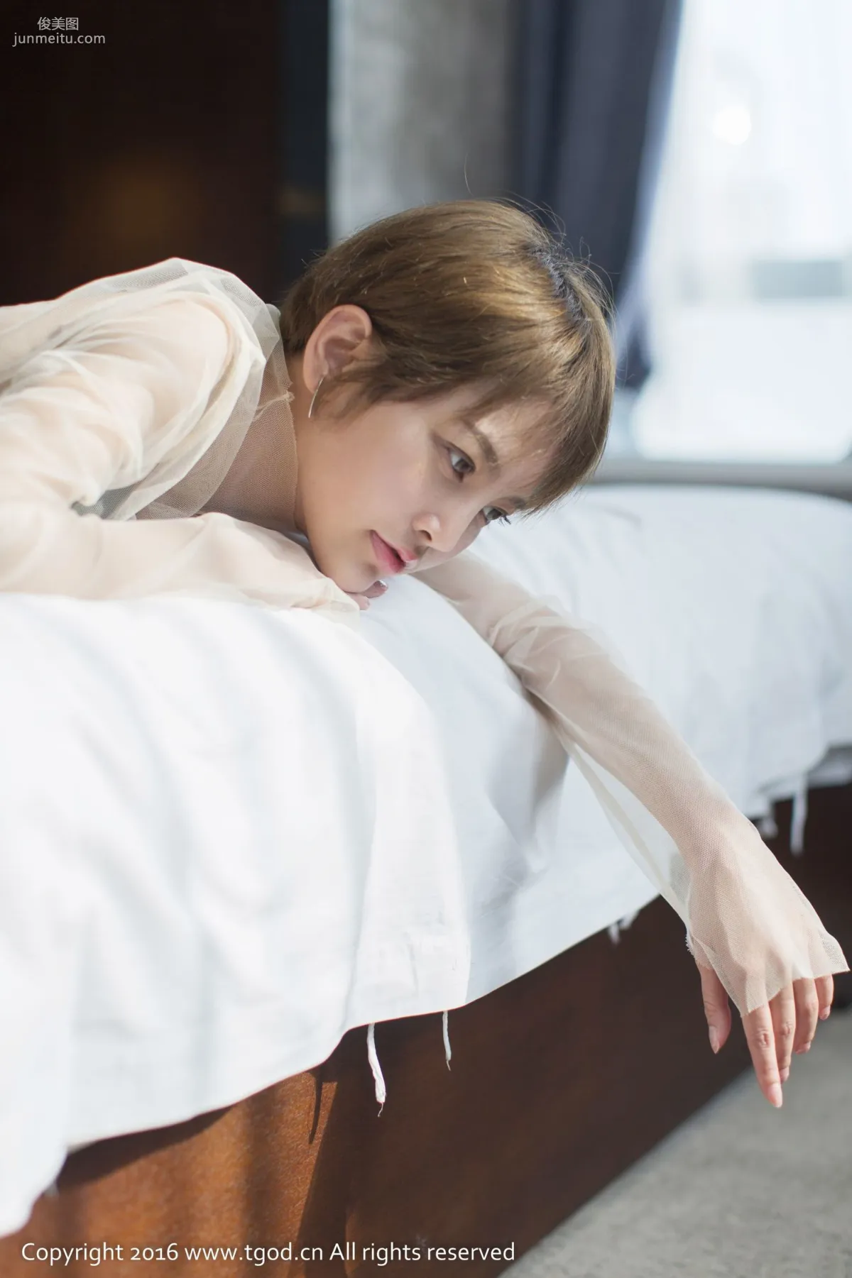 lynne黎茉《透視裝短發妹子》 [推女神/尤蜜荟] 寫真集 27