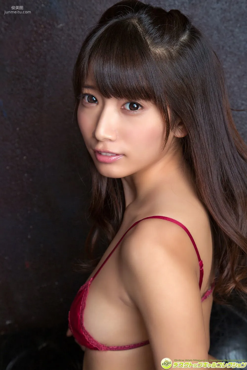 為近安奈《バレエで鍛えられた自慢の美尻を見てね!》寫真集 [DGC] NO.1291 73