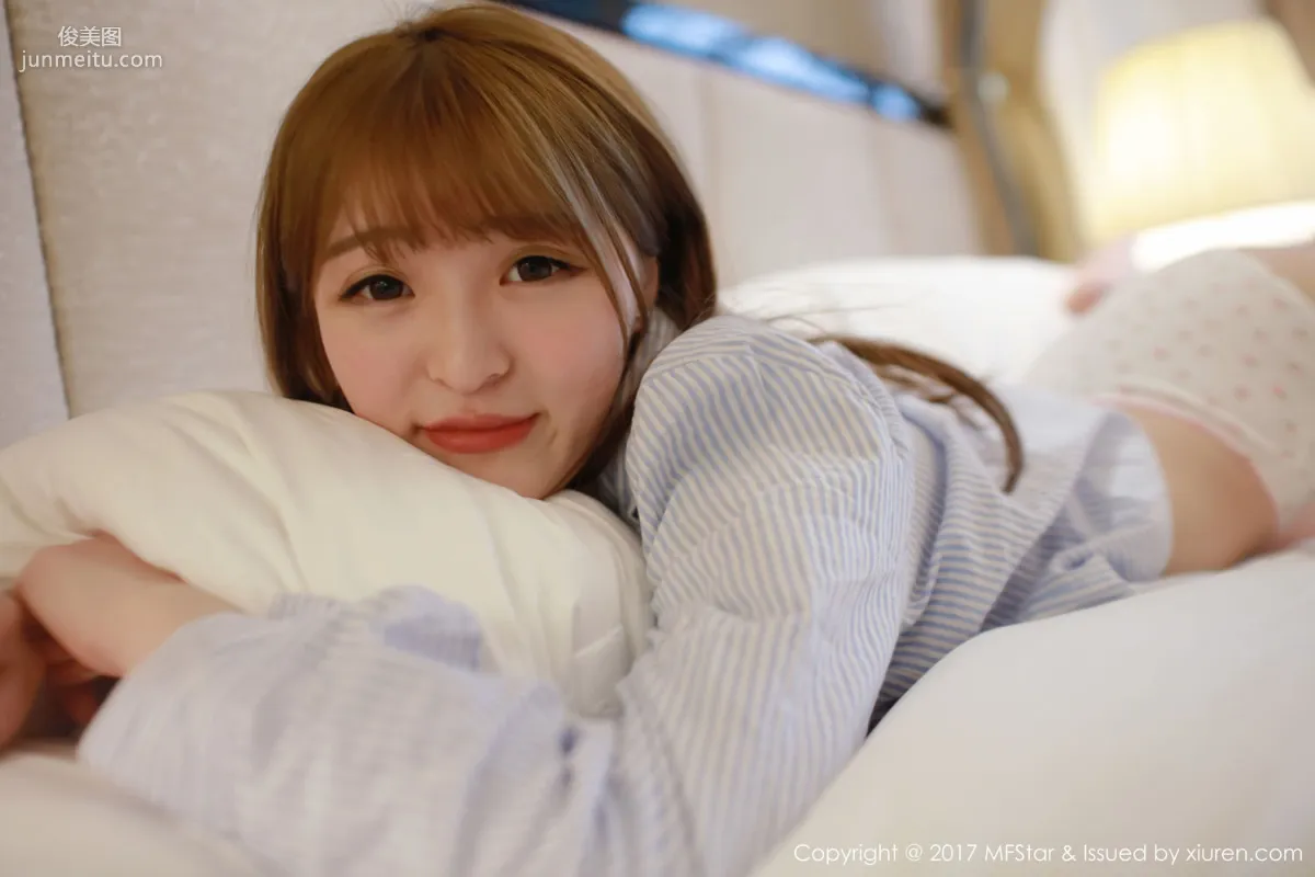 伊小七MoMo《草莓内褲+襯衫系列》 [模範學院MFStar] Vol.096 寫真集 14