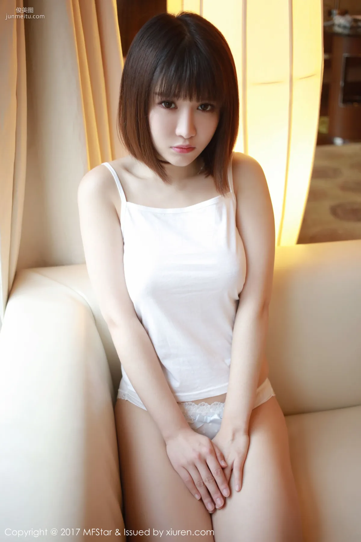 K8傲嬌萌萌Vivian《誘人的小背心》 [模範學院MFStar] VOL.102 寫真集 4