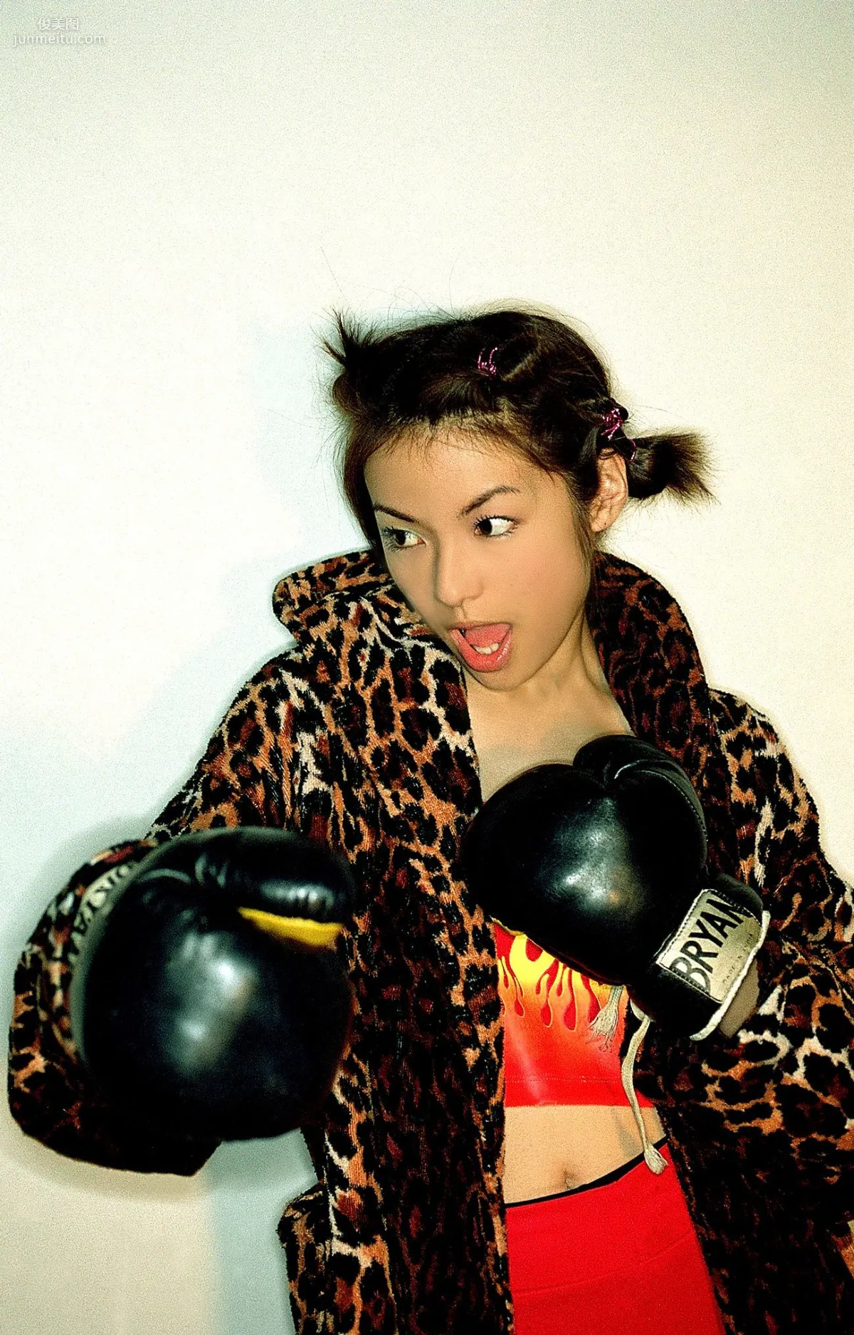[NS Eyes] SF-No.198 Rina Uchiyama 内山理名 寫真集 36