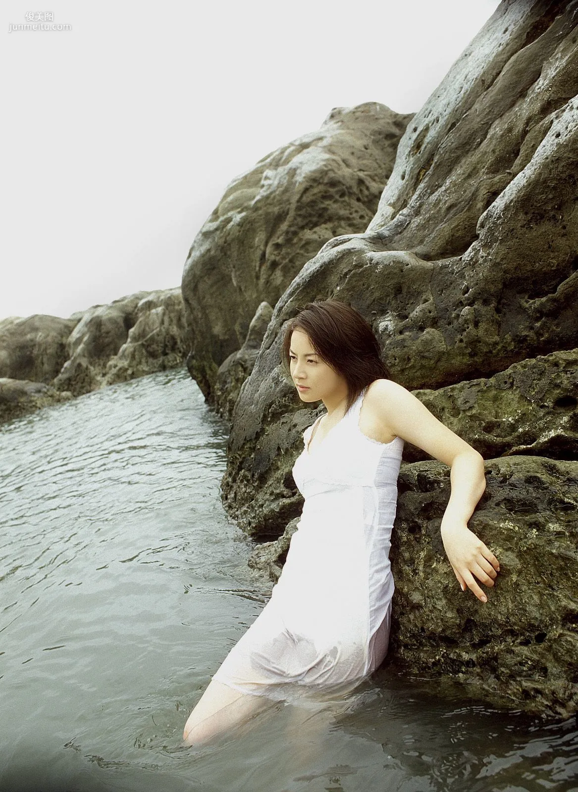 [NS Eyes] SF-No.197 Akiko Kinouchi 木内晶子 写真集38