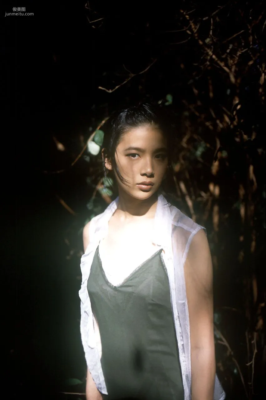 [NS Eyes] SF-No.099 Maya Akishiro 章代麻矢 写真集1