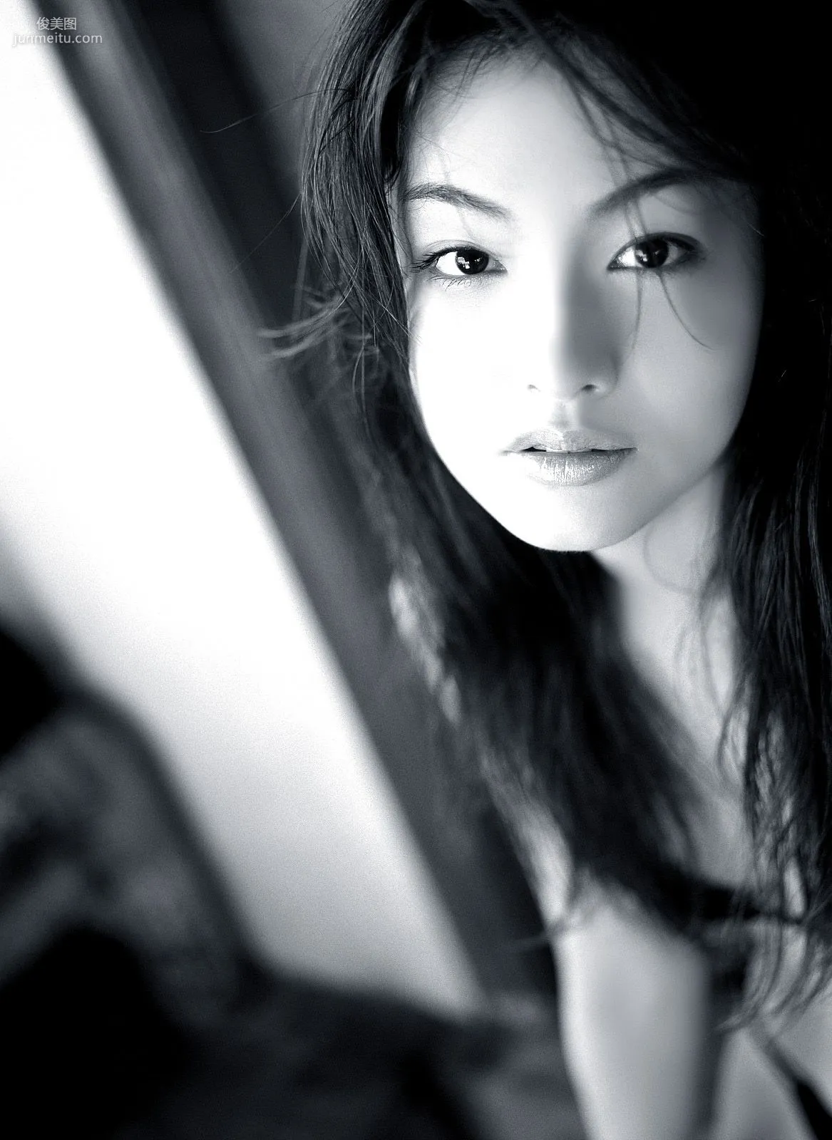 [NS Eyes] SF-No.206 Miho Shiroyama 城山未帆 寫真集 28