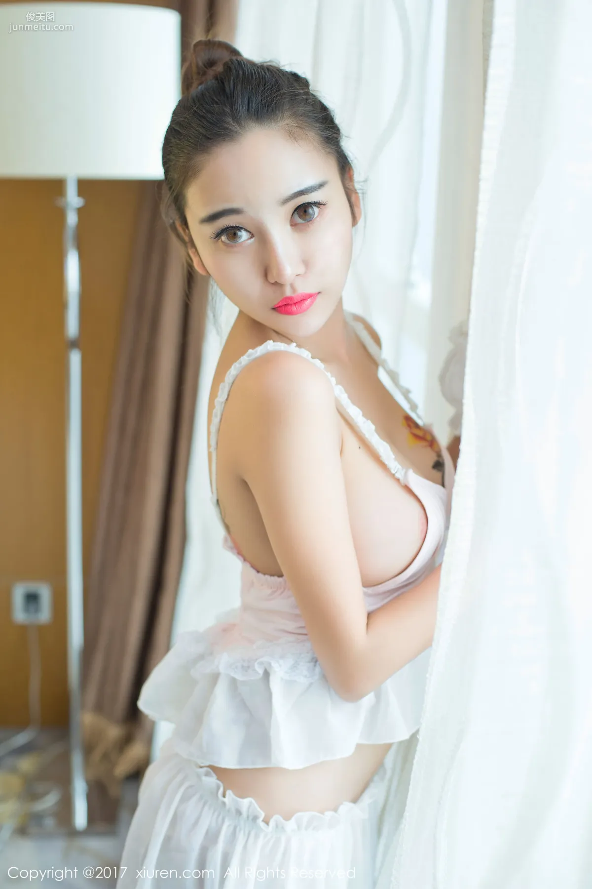李梓熙《皮革女王和粉色女仆》 [秀人網XIUREN] No.707 寫真集 54