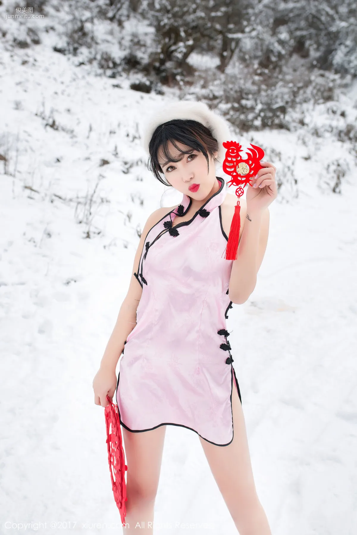 兜豆靓Youlina《新年賀歲》 [秀人網XIUREN] No.686 寫真集 9