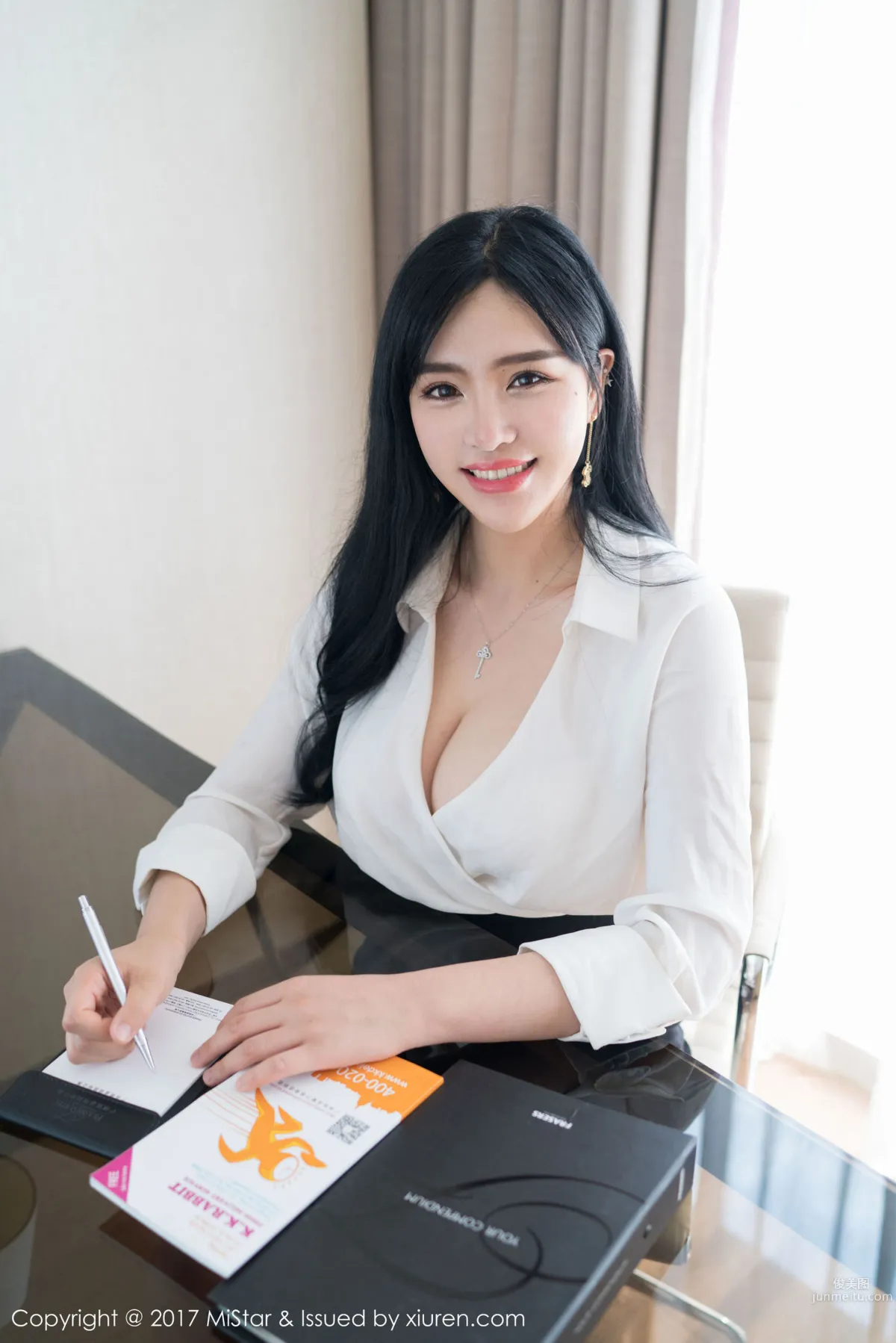 劉钰兒《性感OL秘書系列》 [魅妍社MiStar] VOL.172 寫真集 12