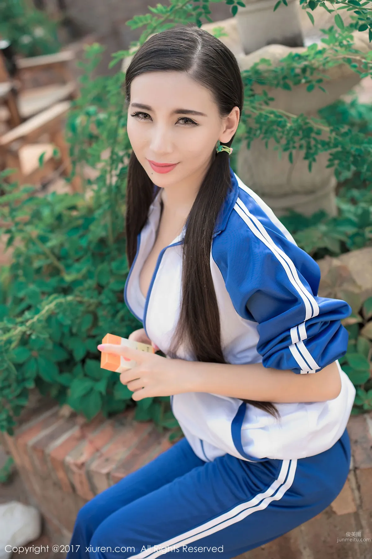 趙穎《日系校服+運動服》 [秀人網XIUREN] No.765 寫真集 11