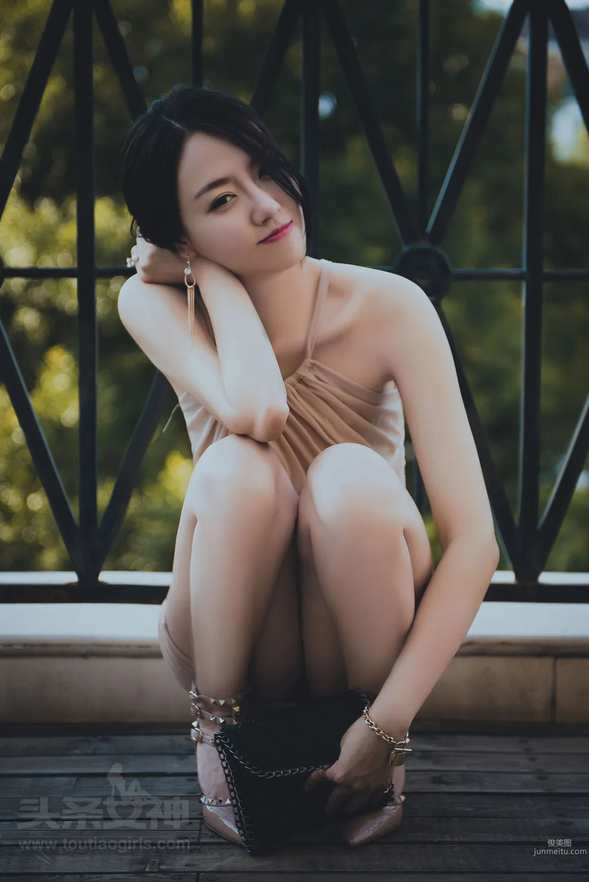 丹丹《爱在深秋》 [头条女神] 写真集22