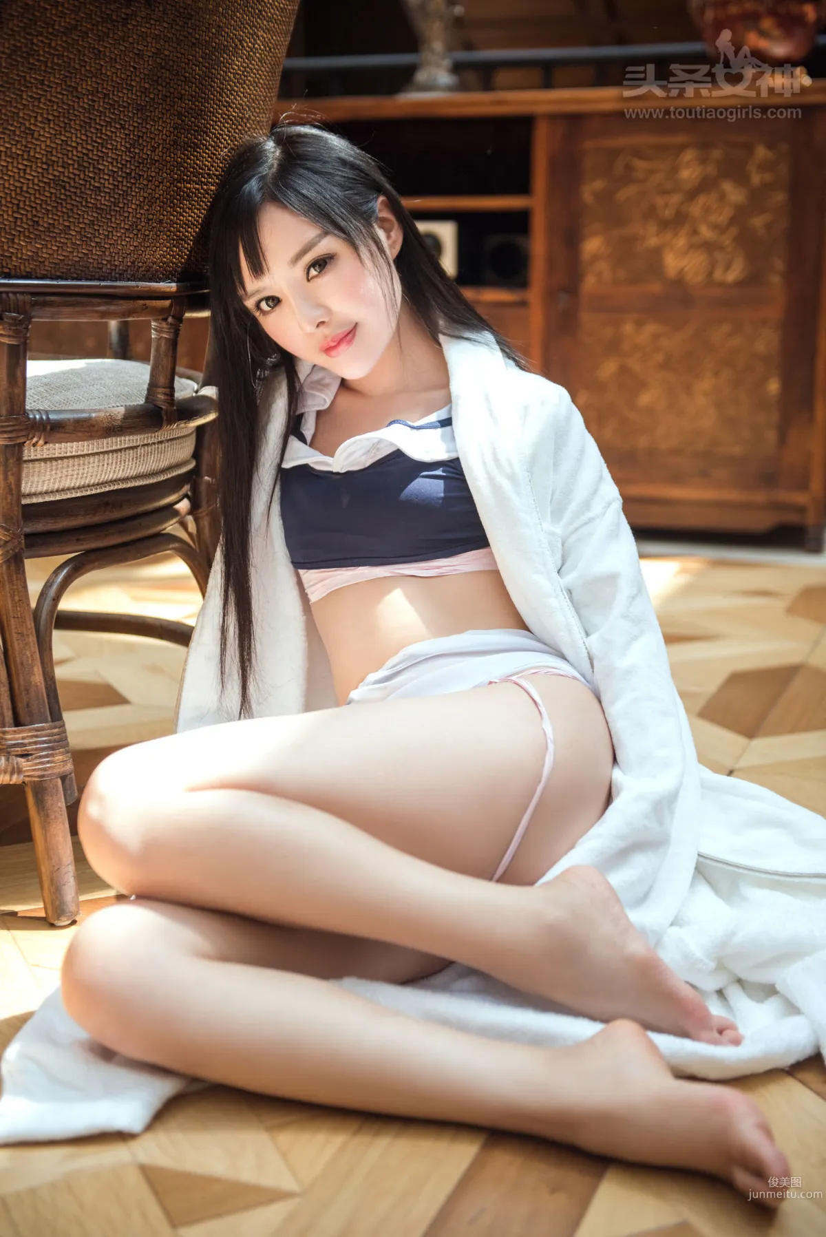 周熙妍《學生服幻想蘿莉》 [頭條女神] 寫真集 17