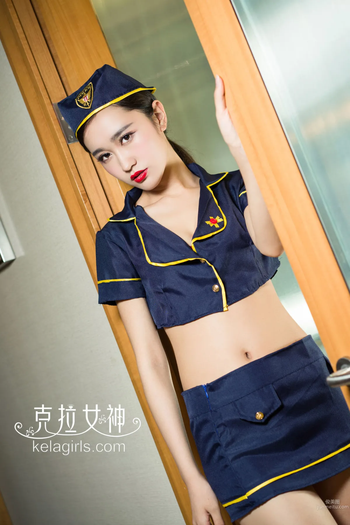 彤萱《空中监狱》 [克拉女神] 写真集1