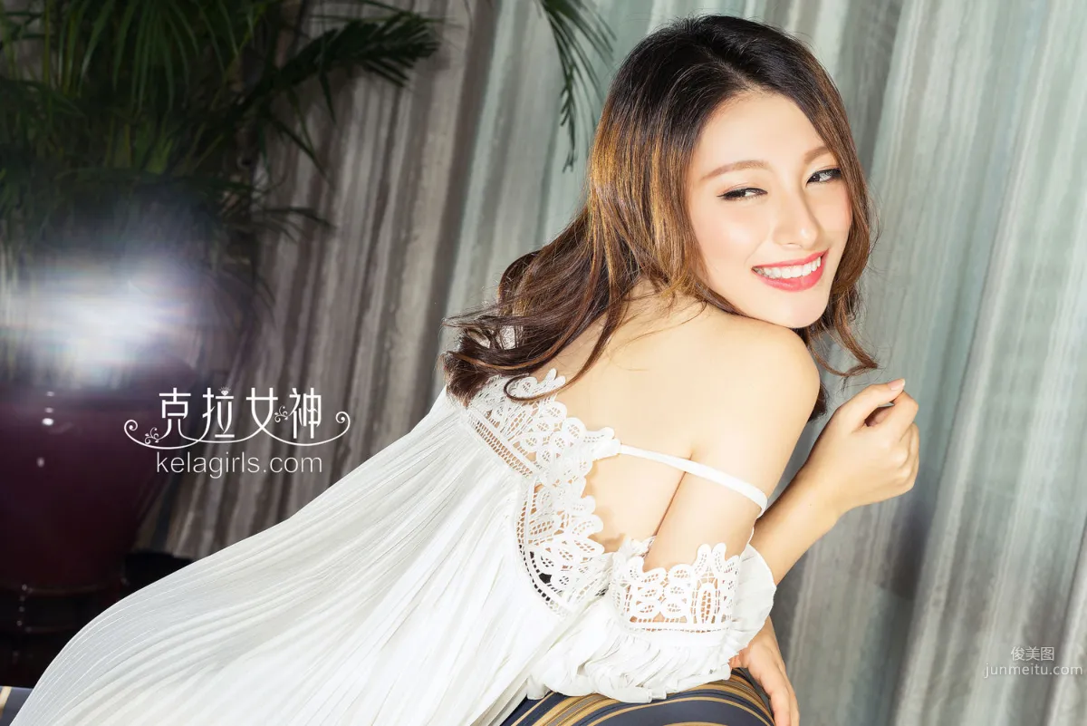 妮子《笑靥如花俏佳人》 [克拉女神] 寫真集 9