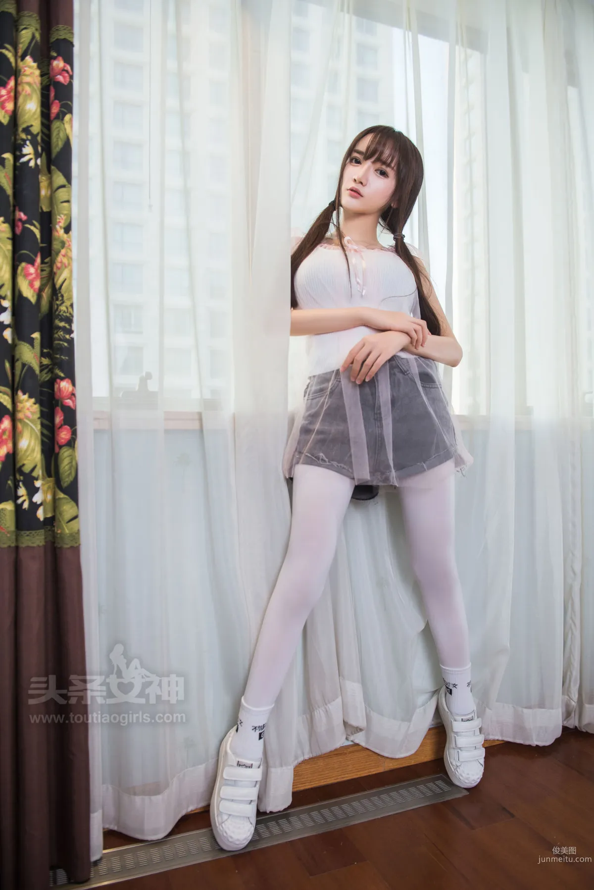 小如镜《白袜子人间物语》 [头条女神] 写真集6