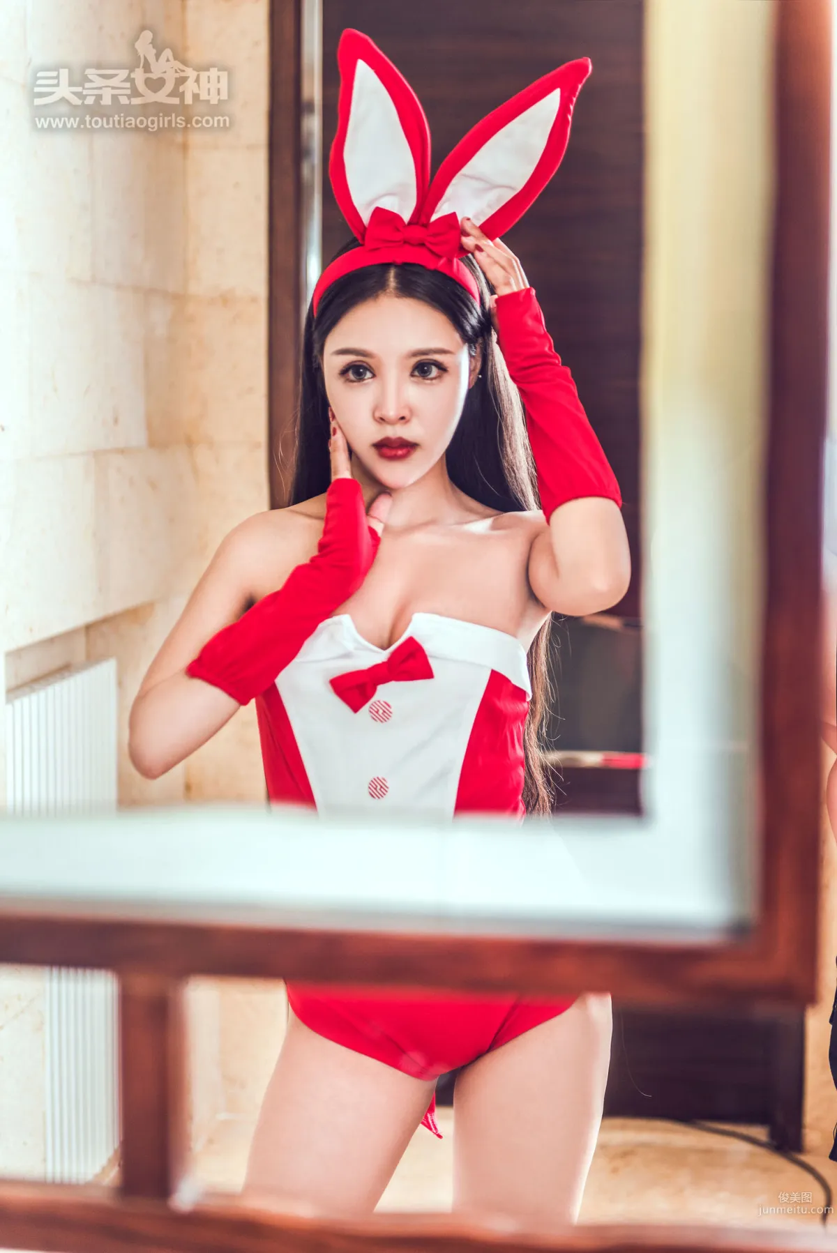 锦葵《美人秘书》 [头条女神] 写真集2