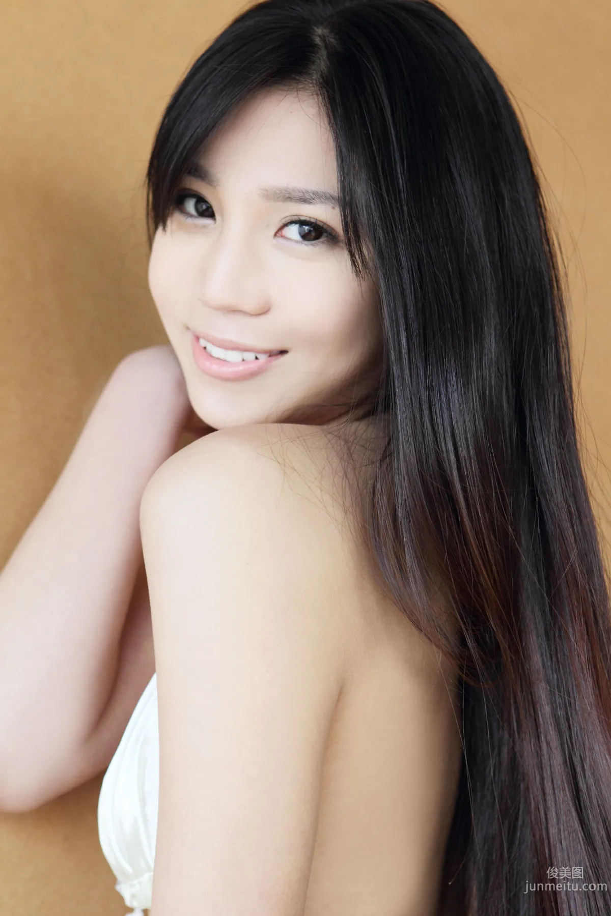 [NS Eyes] SF-No.582 Miri Miyasaka 宮阪繪美裡 寫真集 28