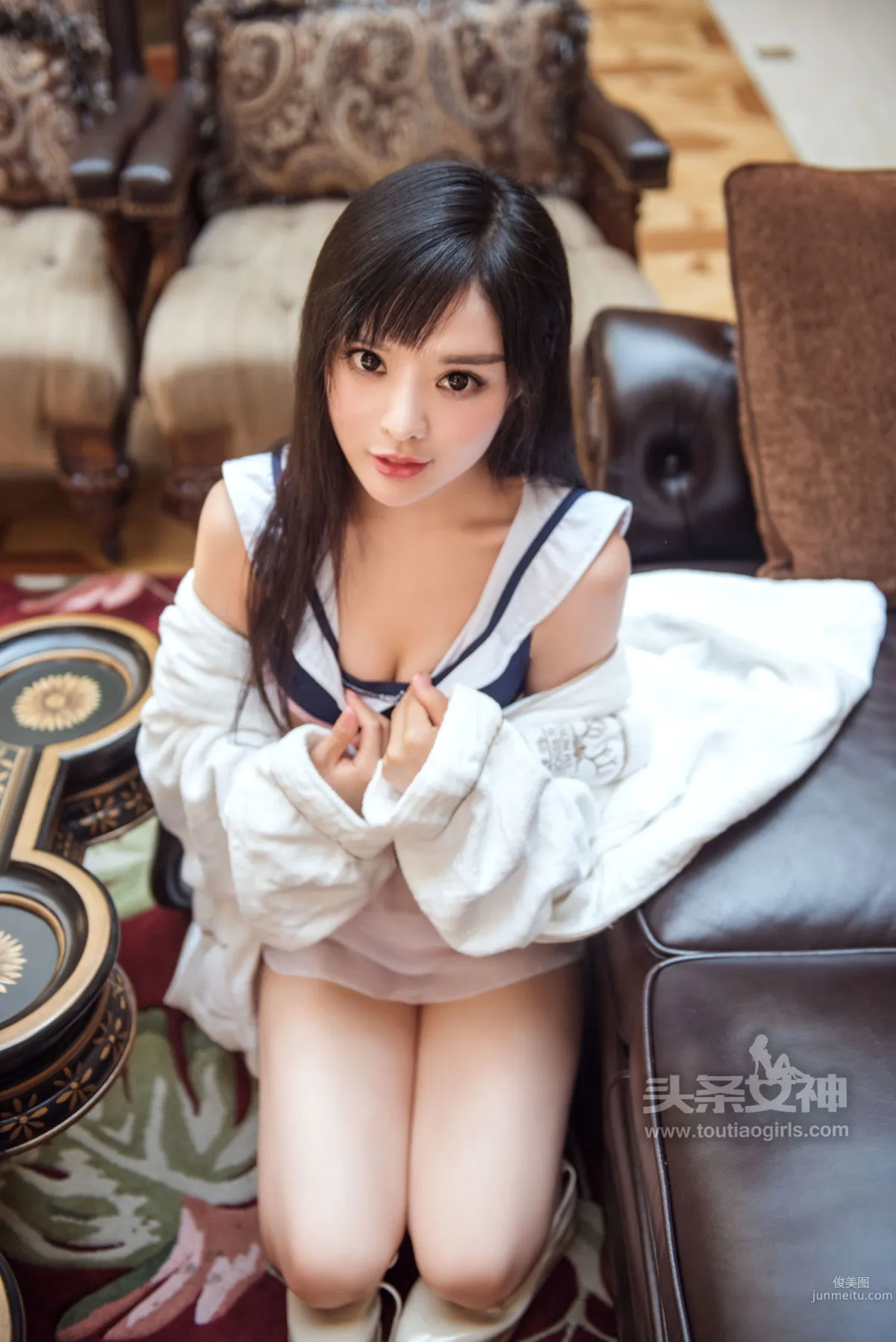 周熙妍《學生服幻想蘿莉》 [頭條女神] 寫真集 13