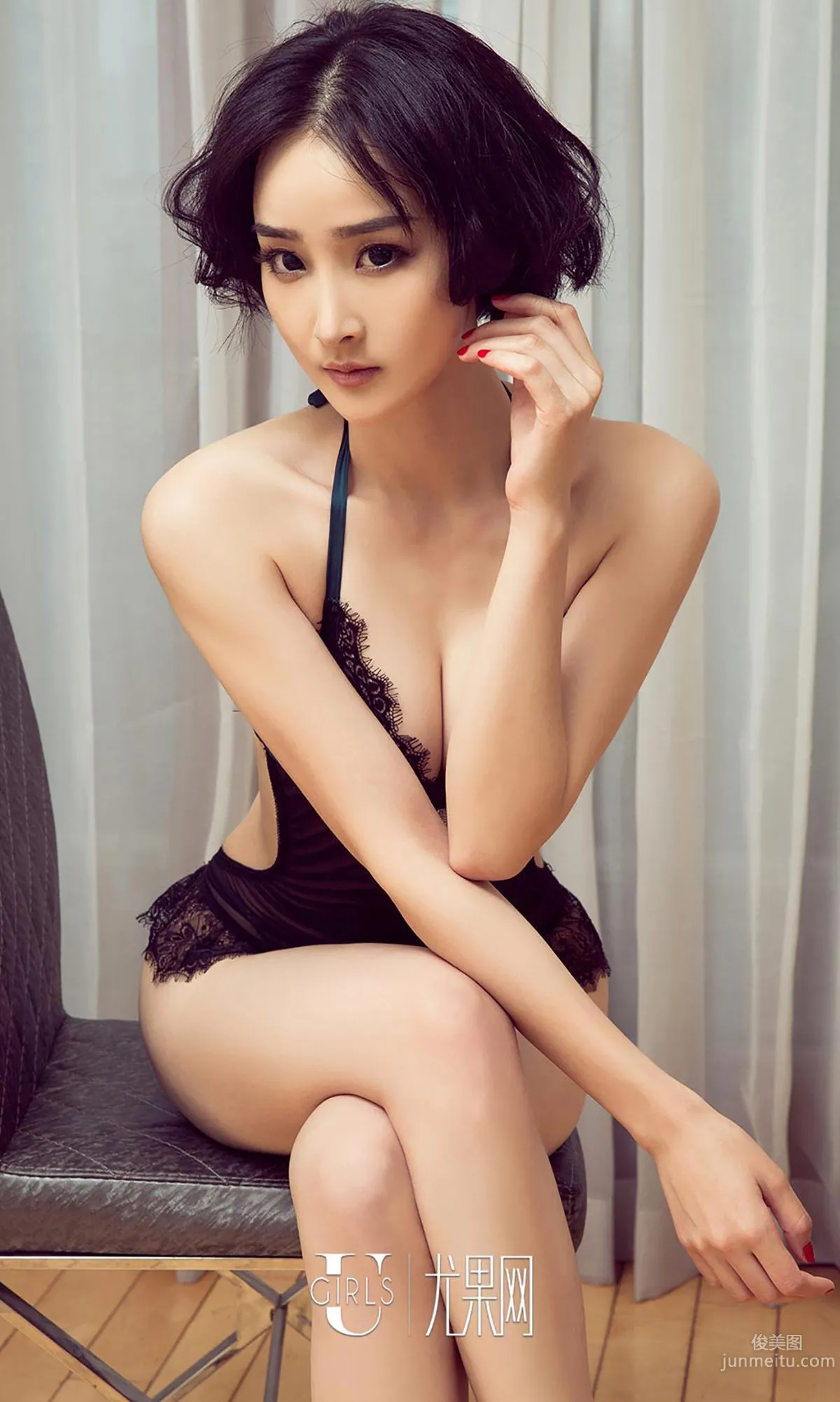呦呦《短發濕身妹》 [愛尤物Ugirls] No.417 寫真集 5