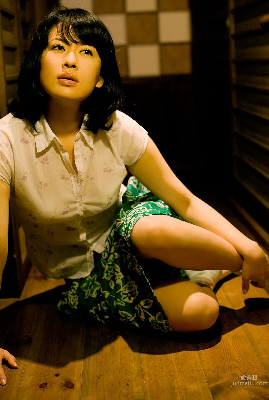 鈴木砂羽 Sawa Suzuki 《Back Brush》 [Image.tv] 写真集35
