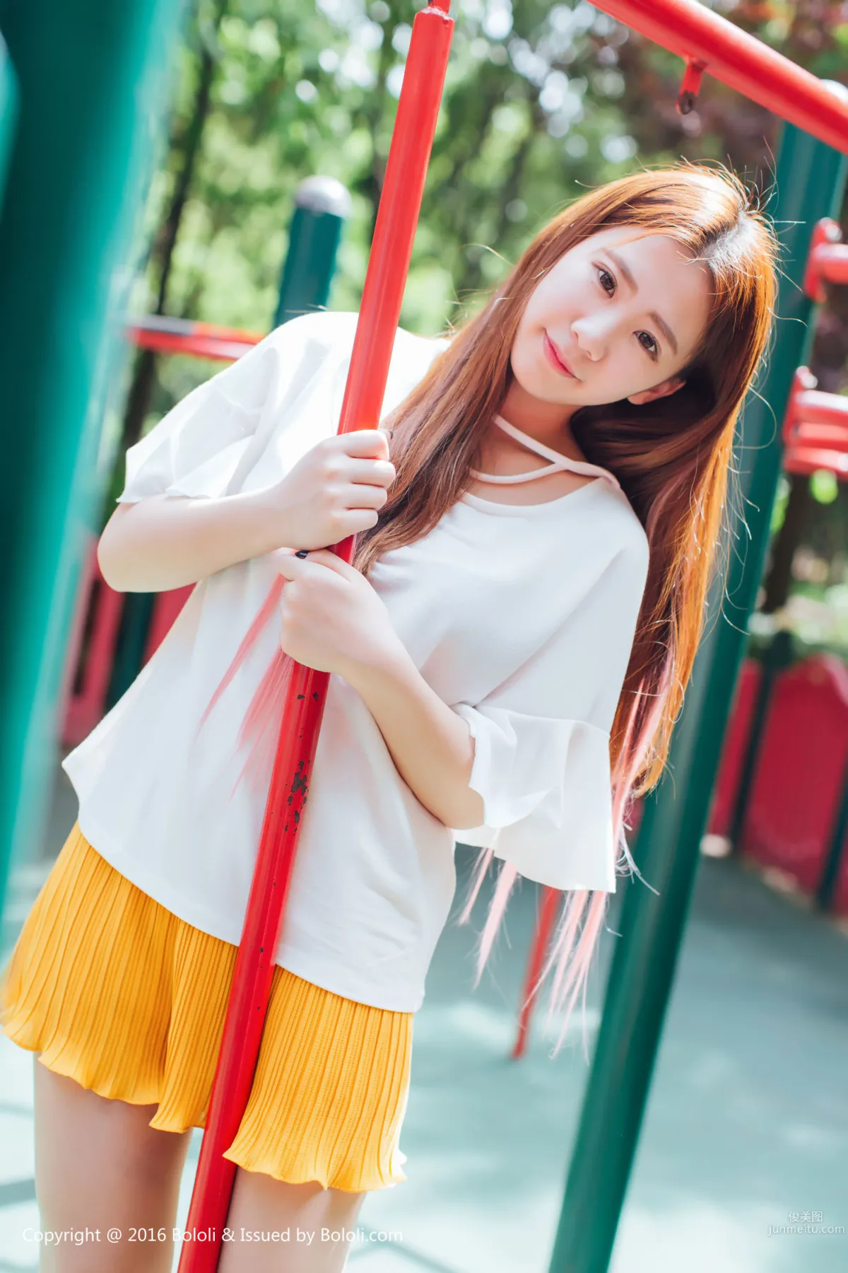 董晨莉《公園小女生》 [Kimoe激萌文化] KIM022 寫真集 11