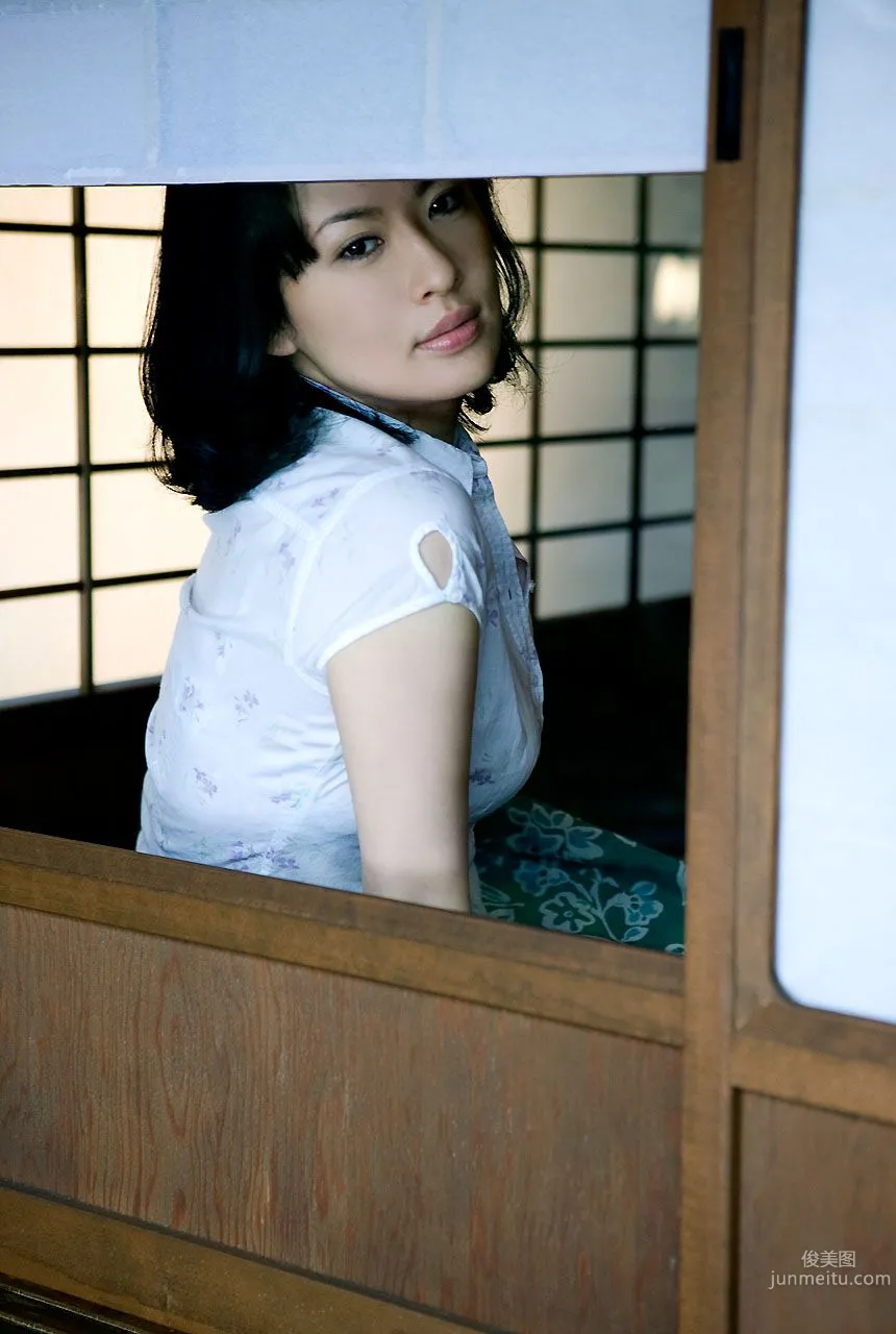 鈴木砂羽 Sawa Suzuki 《Back Brush》 [Image.tv] 写真集2