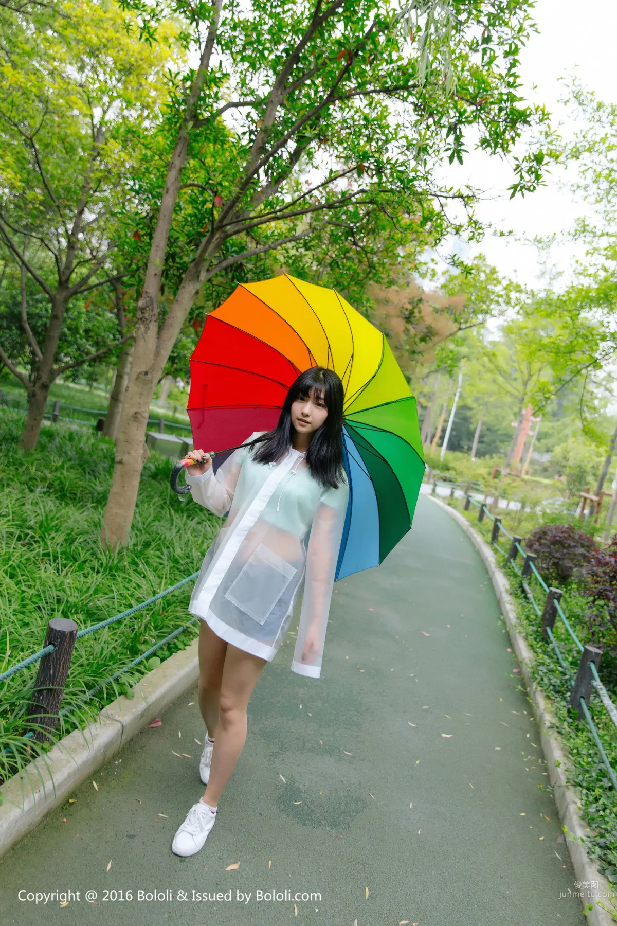 周闻《雨后漫步》 [Kimoe激萌文化] KIM021 写真集18