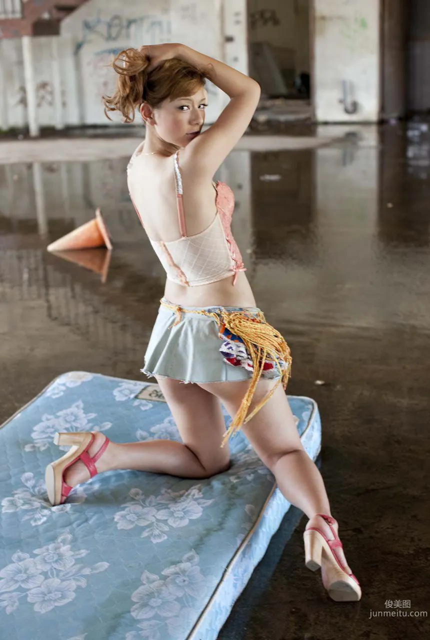 山本纱衣/スザンヌ 《Cant help fall in love》 [Image.tv] 写真集32