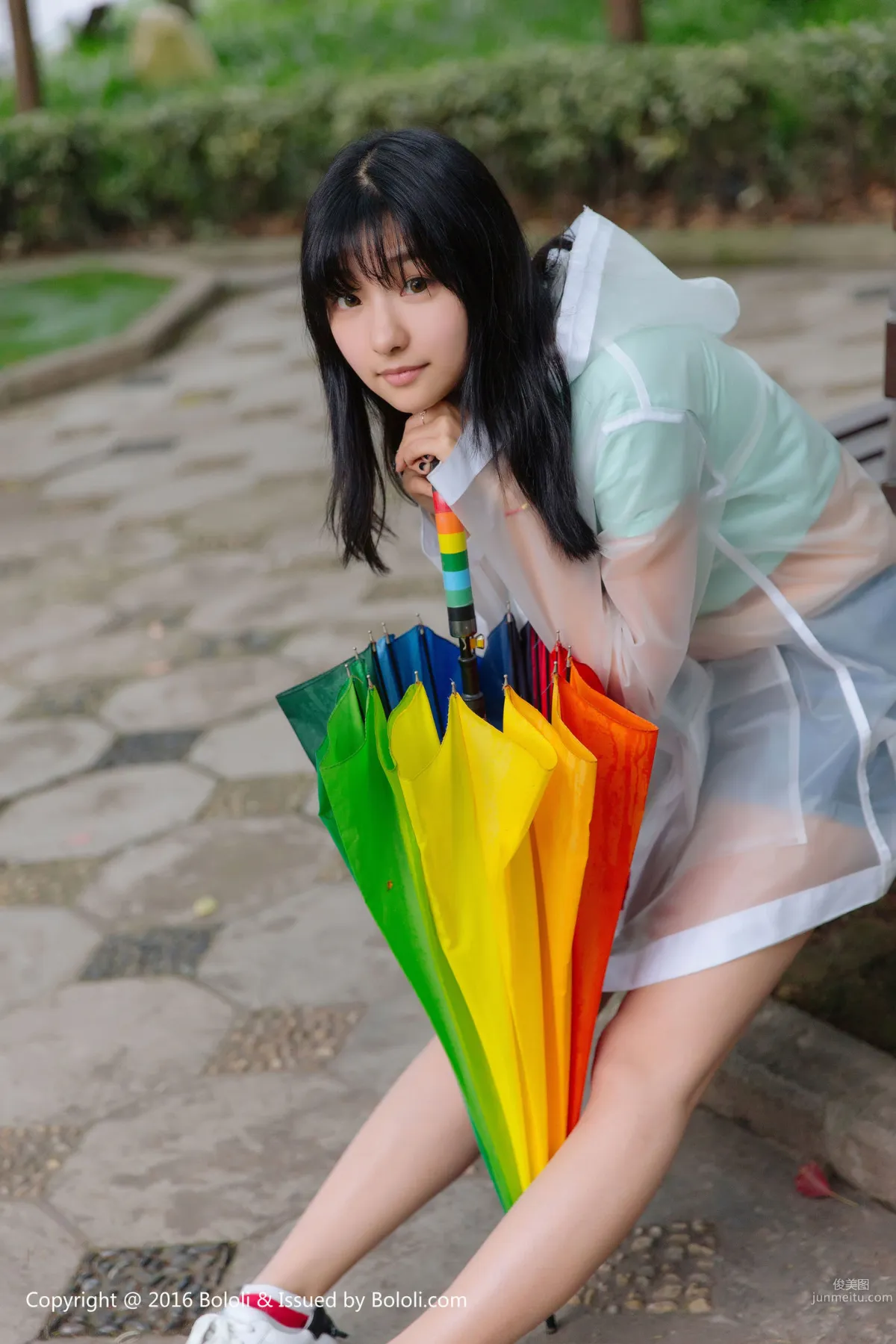 周闻《雨后漫步》 [Kimoe激萌文化] KIM021 写真集1