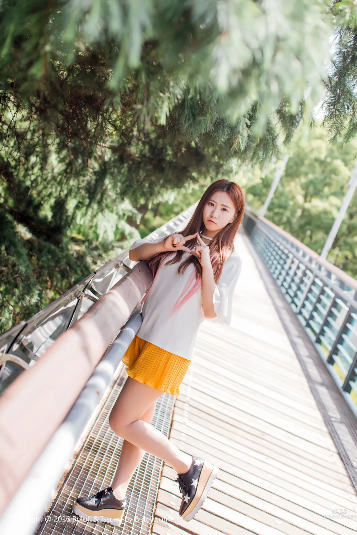 董晨莉《公園小女生》 [Kimoe激萌文化] KIM022 寫真集 35
