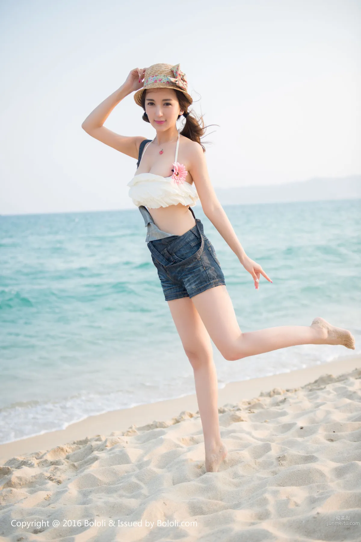 小潘鼠《海邊風情》 [Bololi波蘿社] BOL.112 寫真集 21