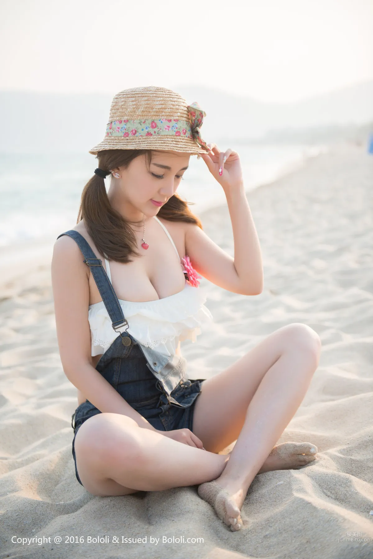小潘鼠《海邊風情》 [Bololi波蘿社] BOL.112 寫真集 19