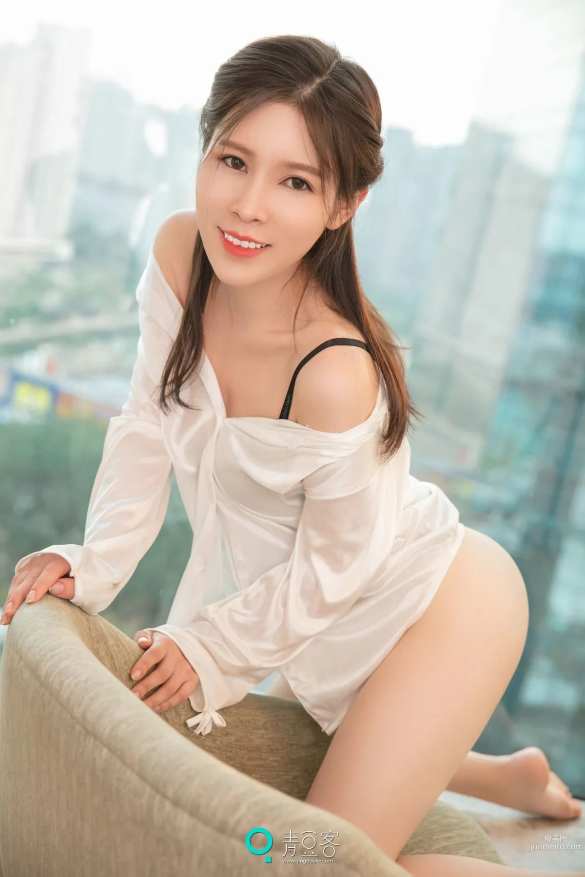 白喵儿《御姐范女神》 [青豆客] 写真集52