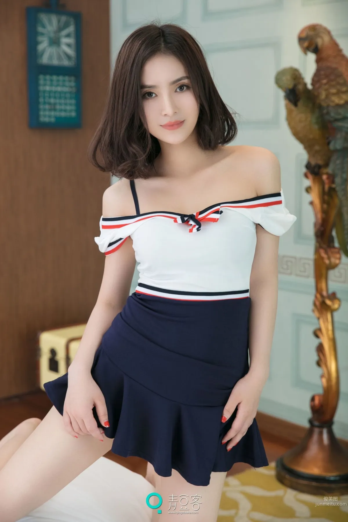 小熊《妩媚短发女神》 [青豆客] 写真集11