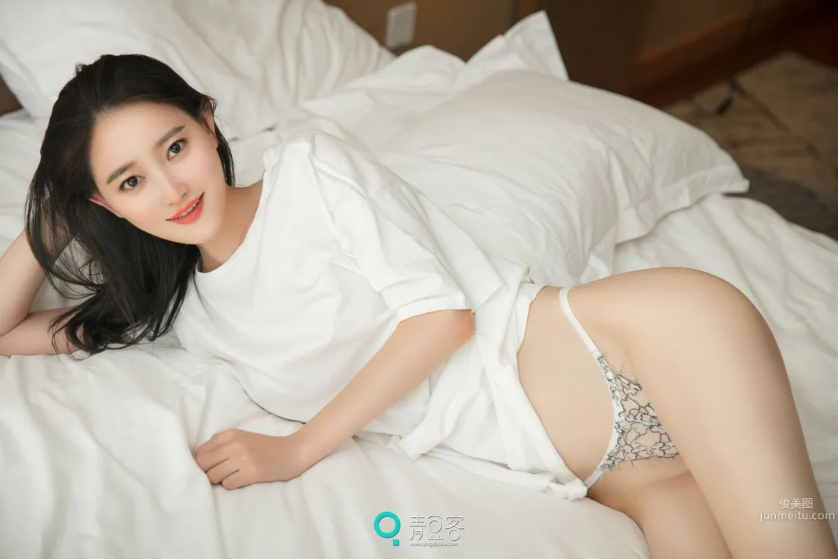 潇同學《睡衣+透視+制服+T恤》 [青豆客] 寫真集 50
