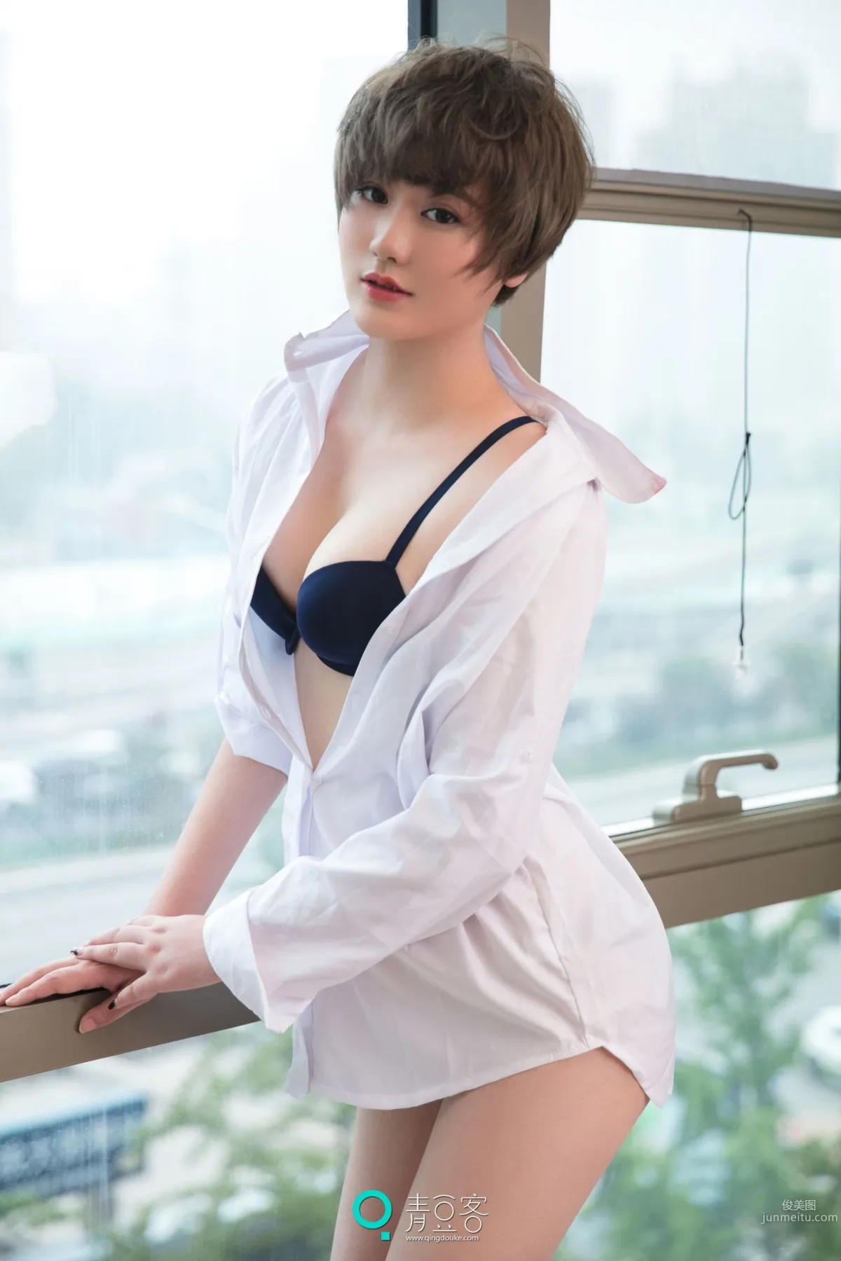 瑶瑶《短发嫩模》 [青豆客] 写真集1
