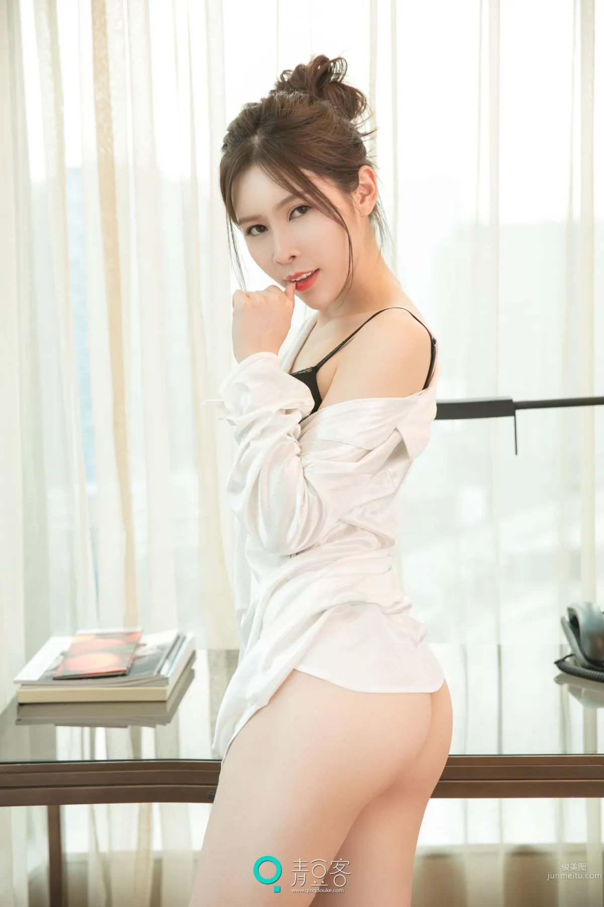 白喵儿《御姐范女神》 [青豆客] 写真集37