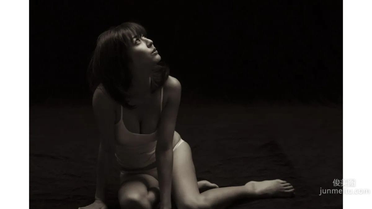杉本有美《baby don't cry》 [Image.tv] 寫真集 23