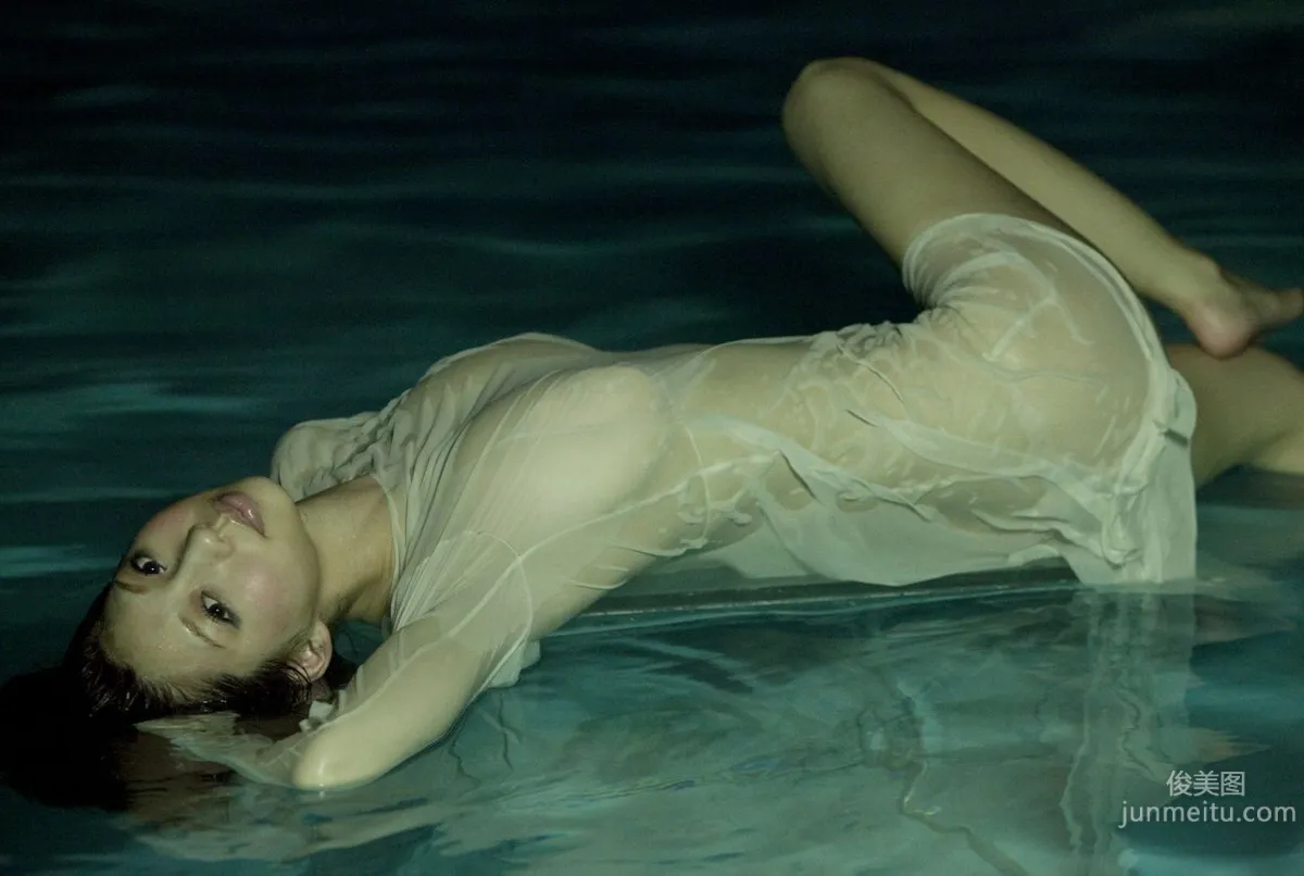小泉麻耶《Sexy on the water》 [Image.tv] 寫真集 44