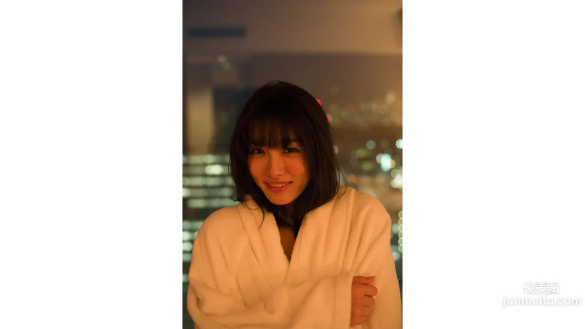 今野杏南 《executive suiteの夜》 [Image.tv] 写真集7