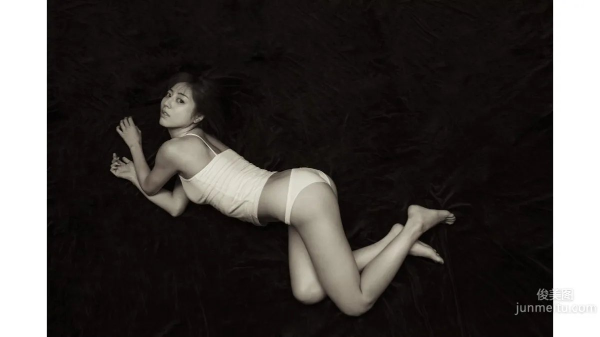 杉本有美《baby don't cry》 [Image.tv] 寫真集 13