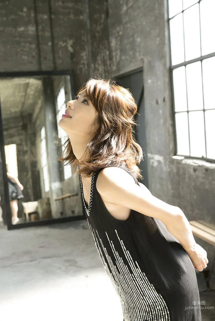 内山理名《笑顔の素》 [Image.tv] 写真集63